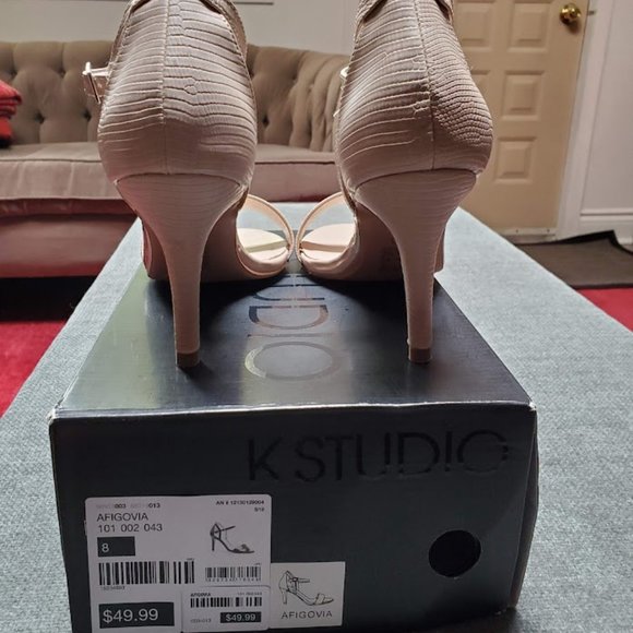 K Studio | Heeled Sandals - Picture 3 of 7